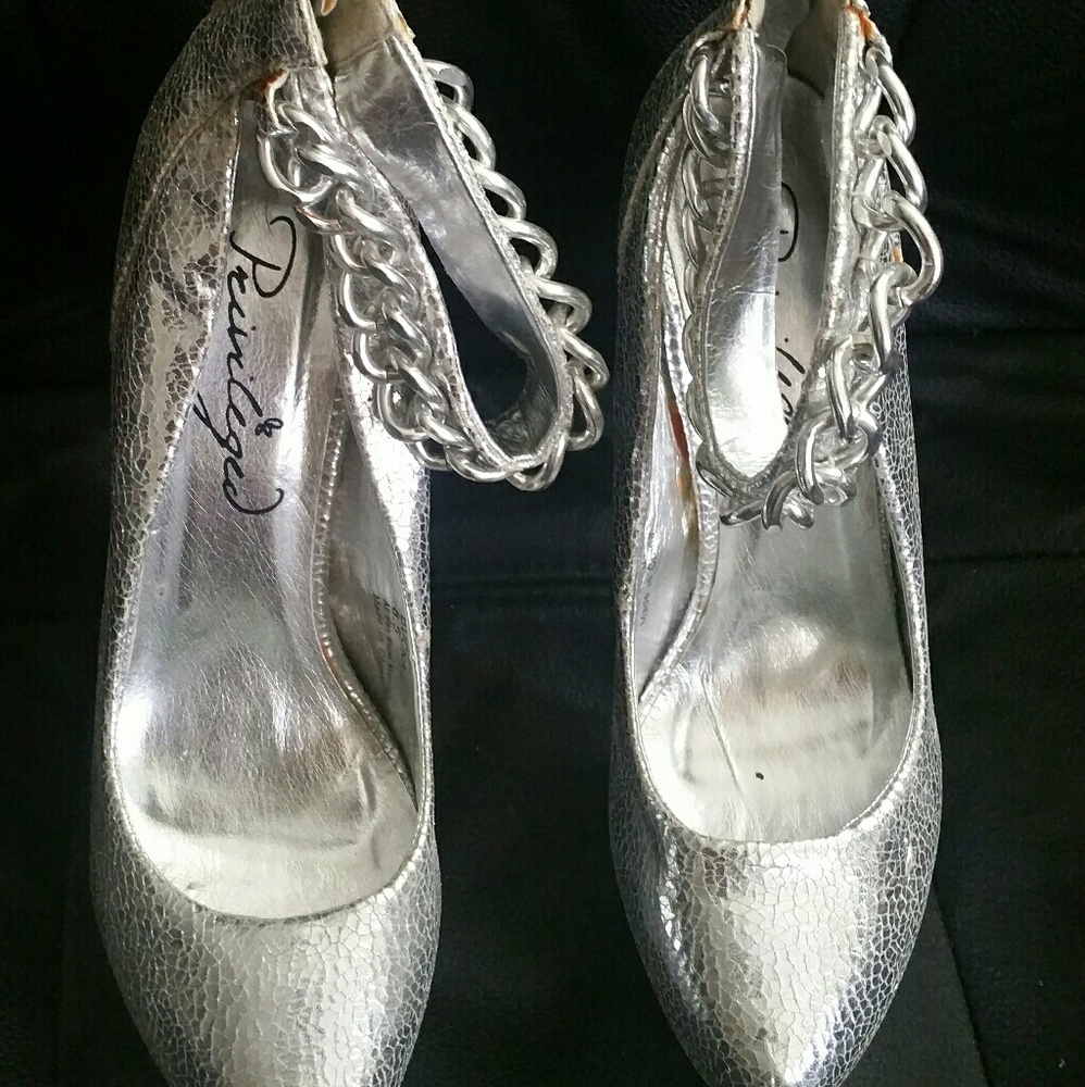 Shoes - Picture 2 of 2